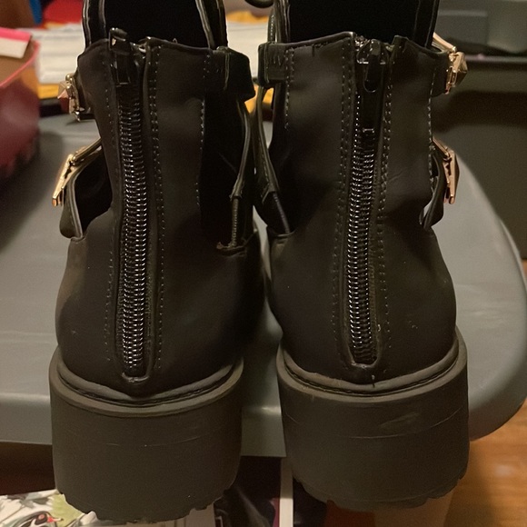 Qupid Boots🔥 - Picture 3 of 7